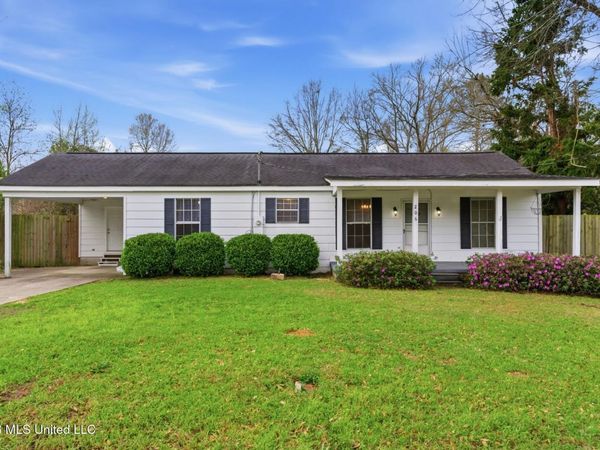 206 Ogilsvie Street, Petal, MS 39465
