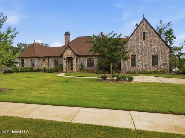 214 Ashworth Circle, Madison, MS 39110