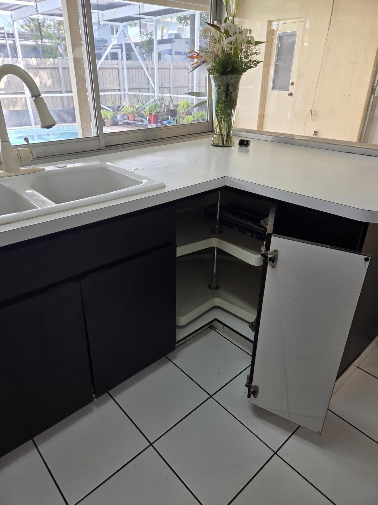 3948 NW 39 Avenue, Lauderdale Lakes, FL 33309 Photo