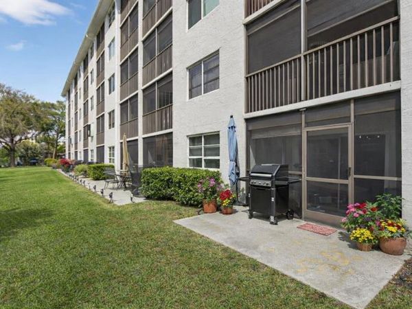 2230 N Cypress Bend Dr N, Unit 104, Pompano Beach, FL 33069