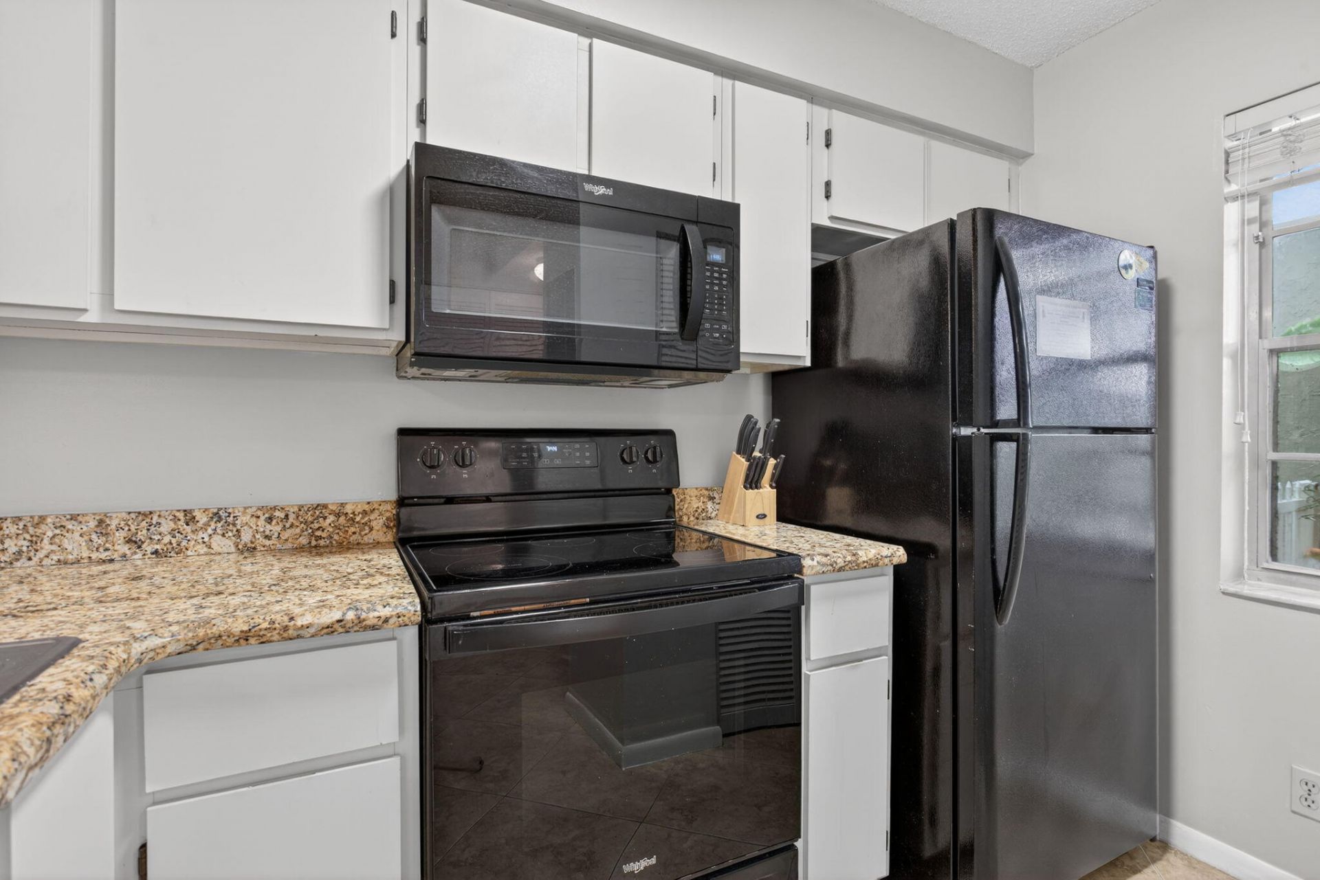 2230 N Cypress Bend Drive N, Unit 104, Pompano Beach, FL 33069 Photo