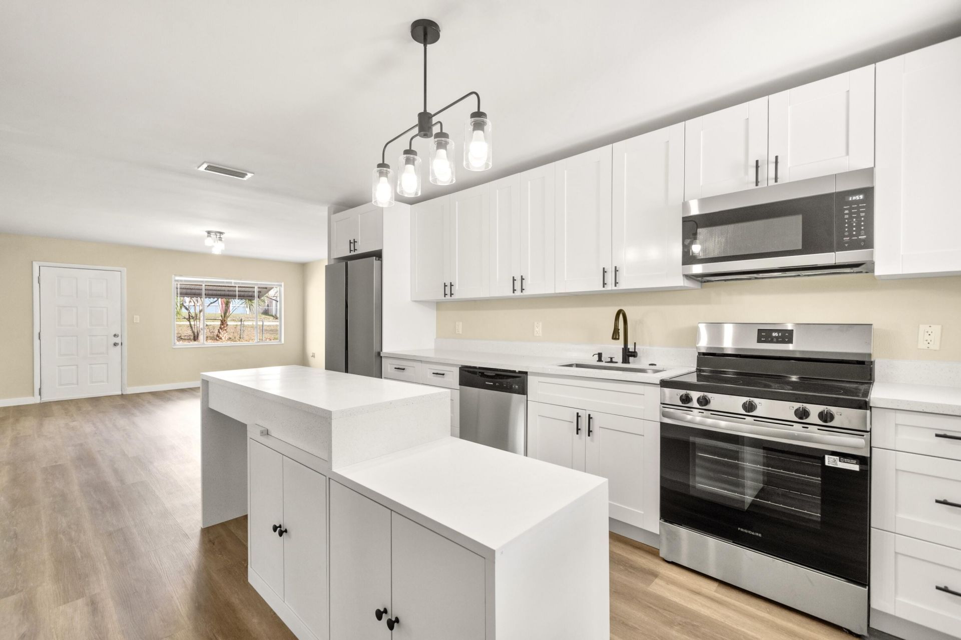 2105 Donald Avenue, Fort Pierce, FL 34946 Photo