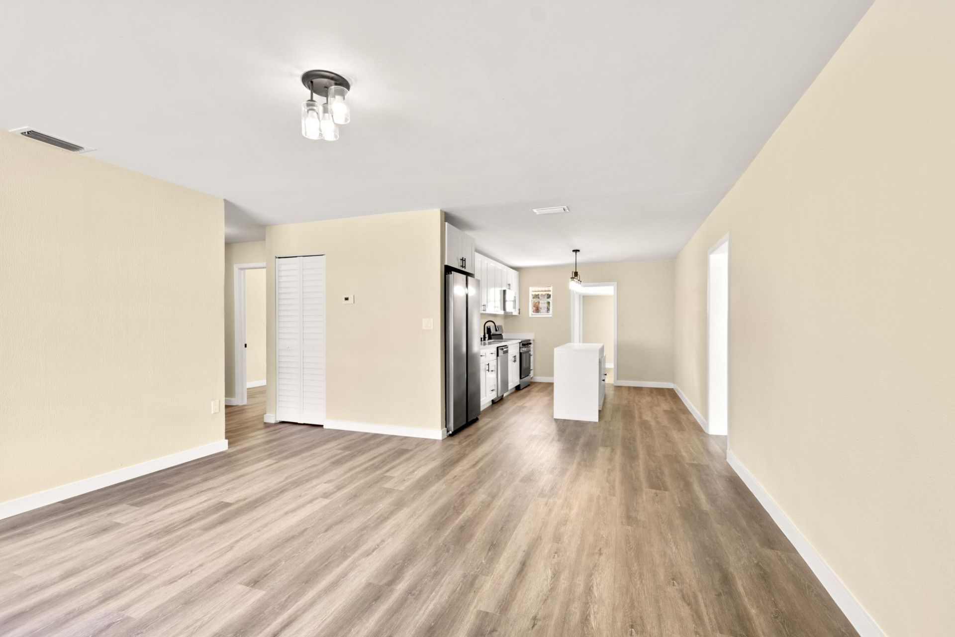 2105 Donald Avenue, Fort Pierce, FL 34946 Photo