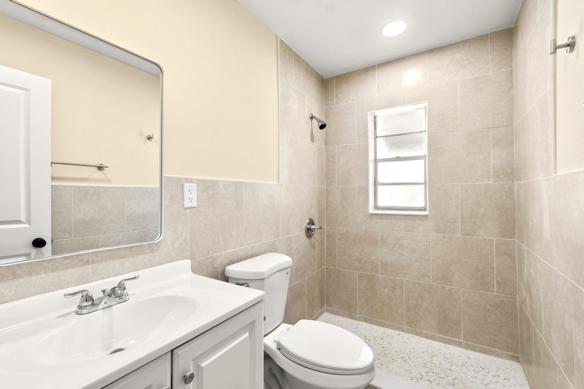 2105 Donald Avenue, Fort Pierce, FL 34946 Photo