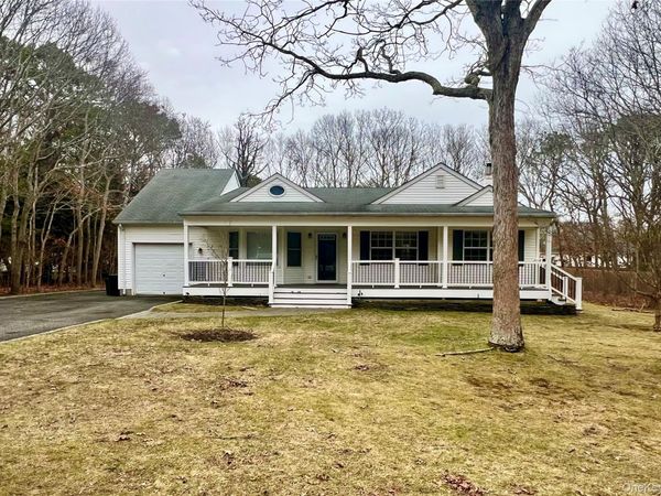 7 Deborah Drive, Westhampton Beach, NY 11978