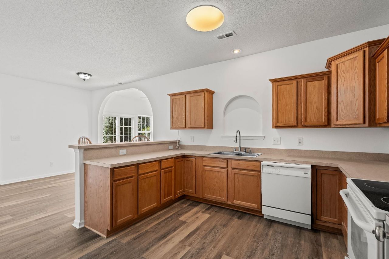 147 River Country Dr. Photo 13