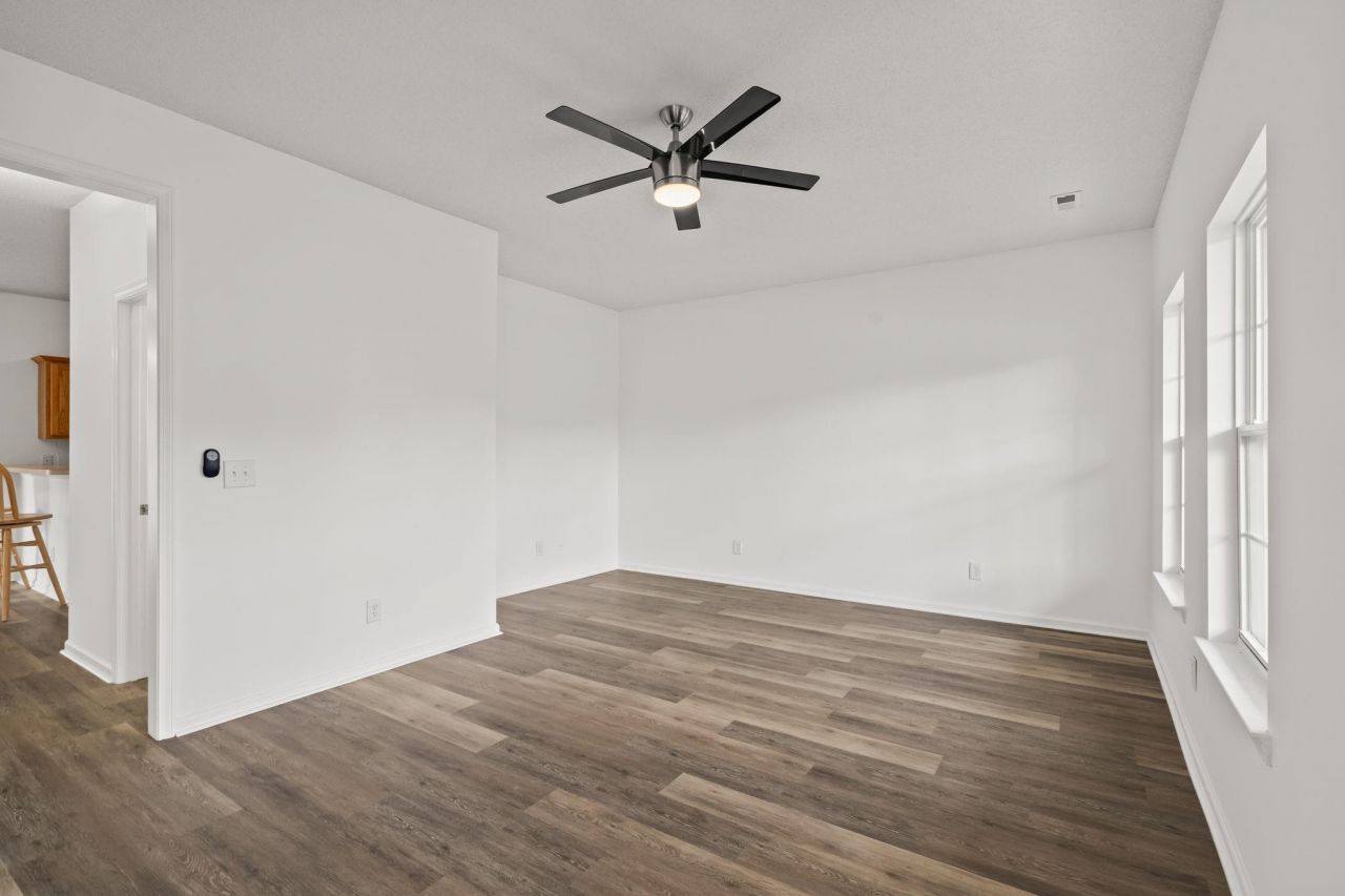 147 River Country Dr. Photo 6