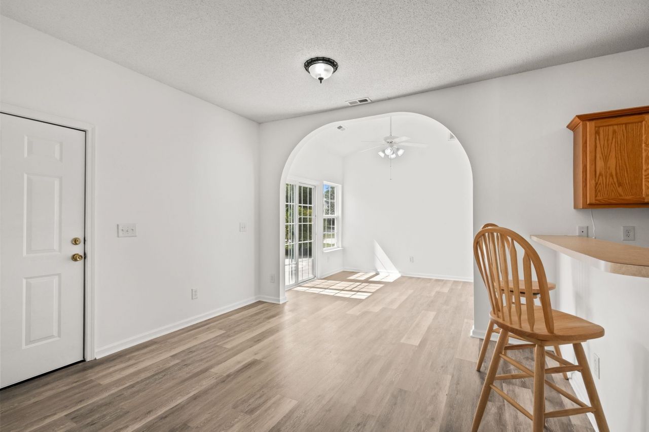 147 River Country Dr. Photo 9