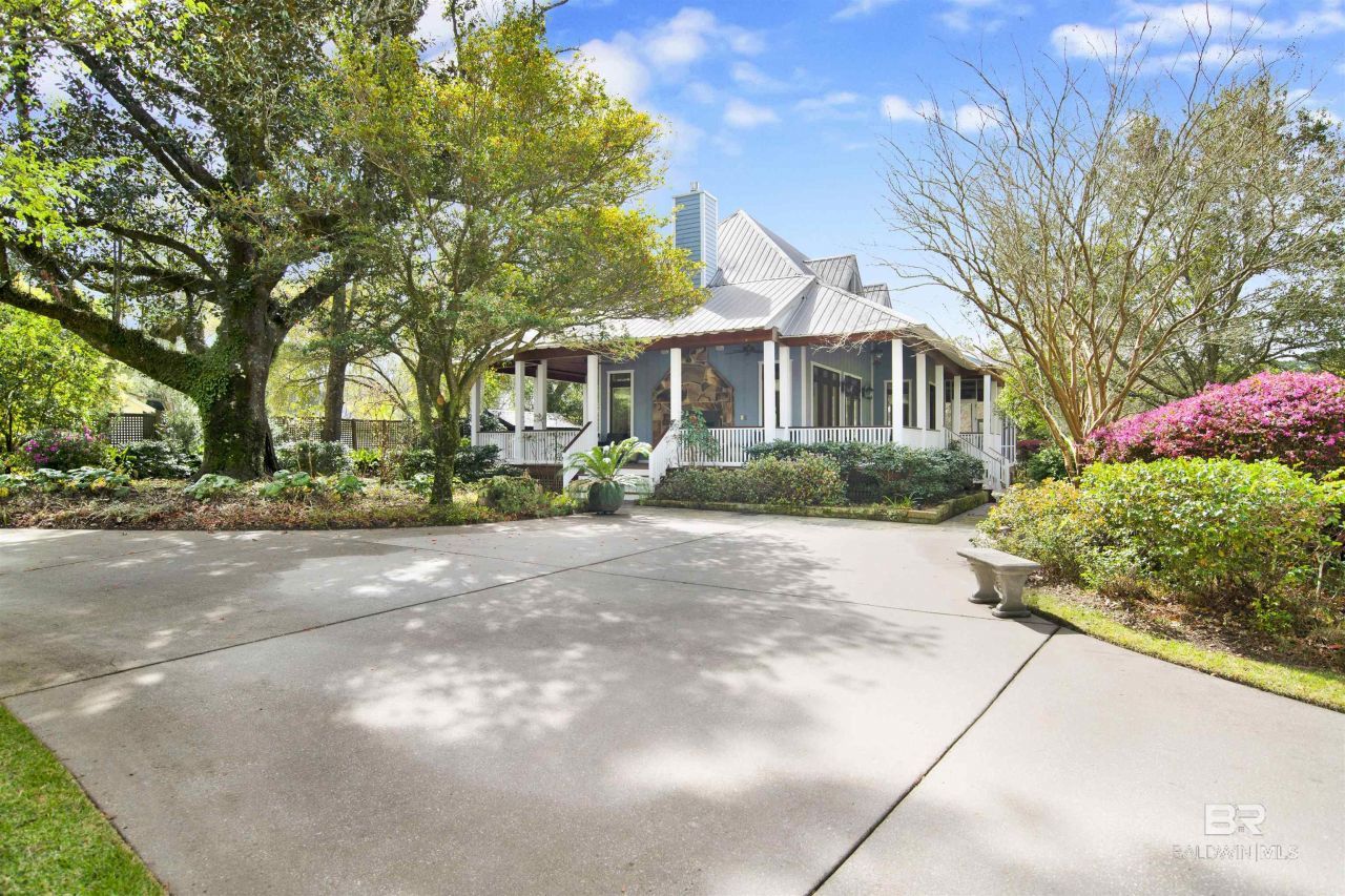 702 Fairhope Avenue, Fairhope, AL 36532 Main Photo