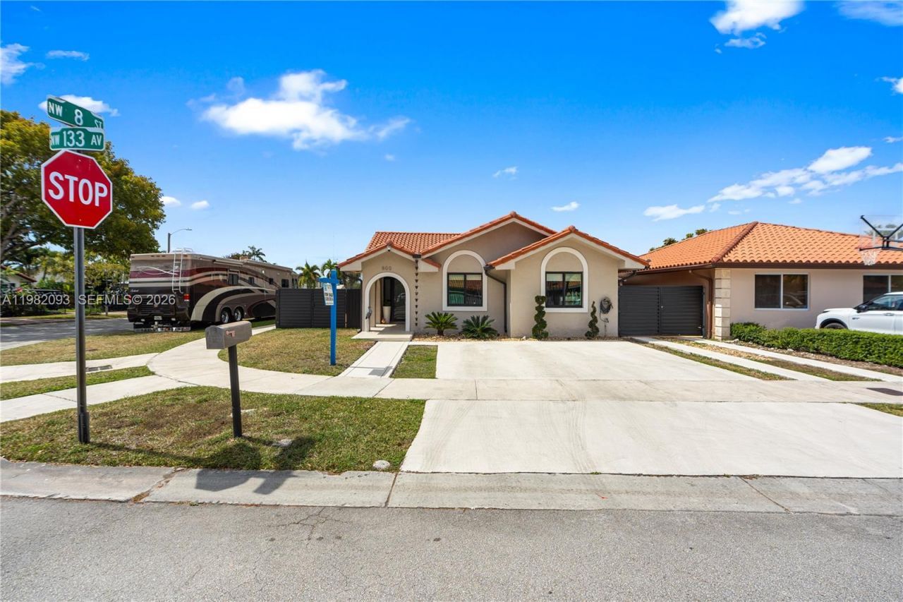 800 NW 133rd Ave , Miami, FL 33182 Photo
