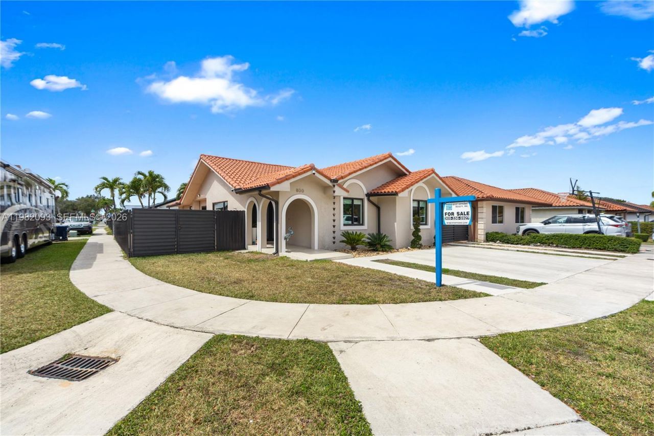 800 NW 133rd Ave , Miami, FL 33182 Photo