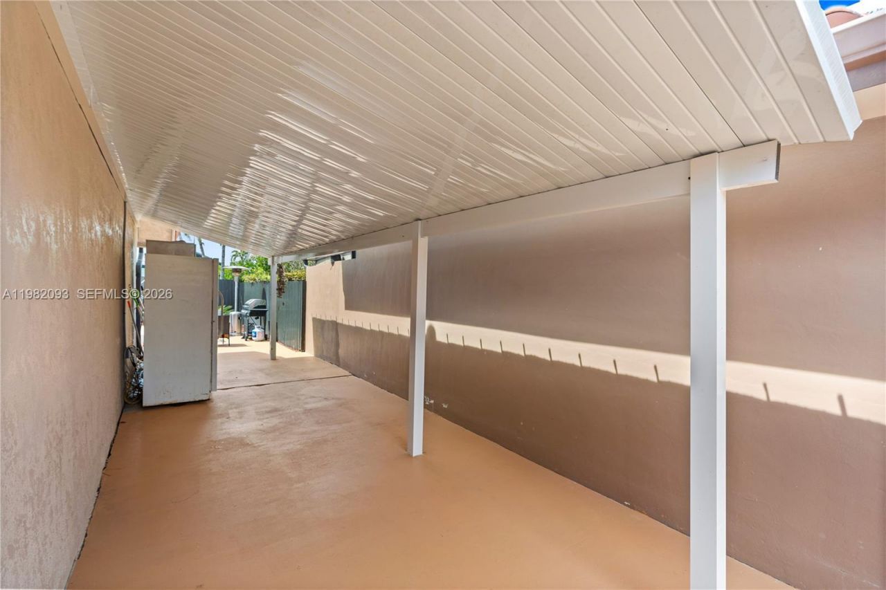 800 NW 133rd Ave, Miami, FL 33182 Photo