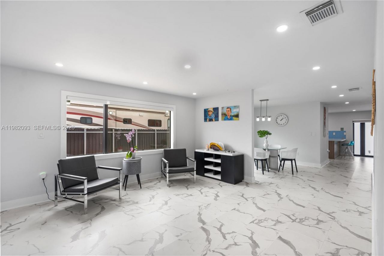 800 NW 133rd Ave, Miami, FL 33182 Photo