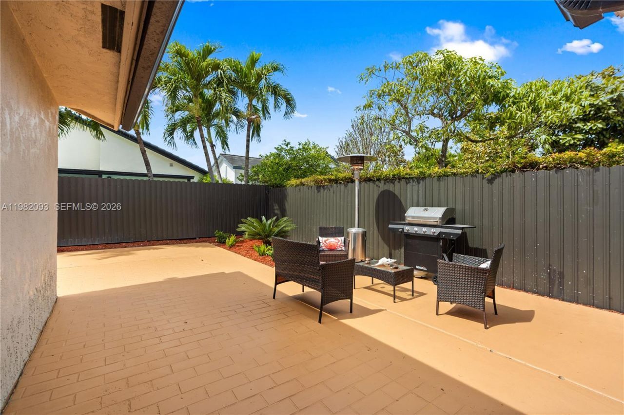 800 NW 133rd Ave , Miami, FL 33182 Photo