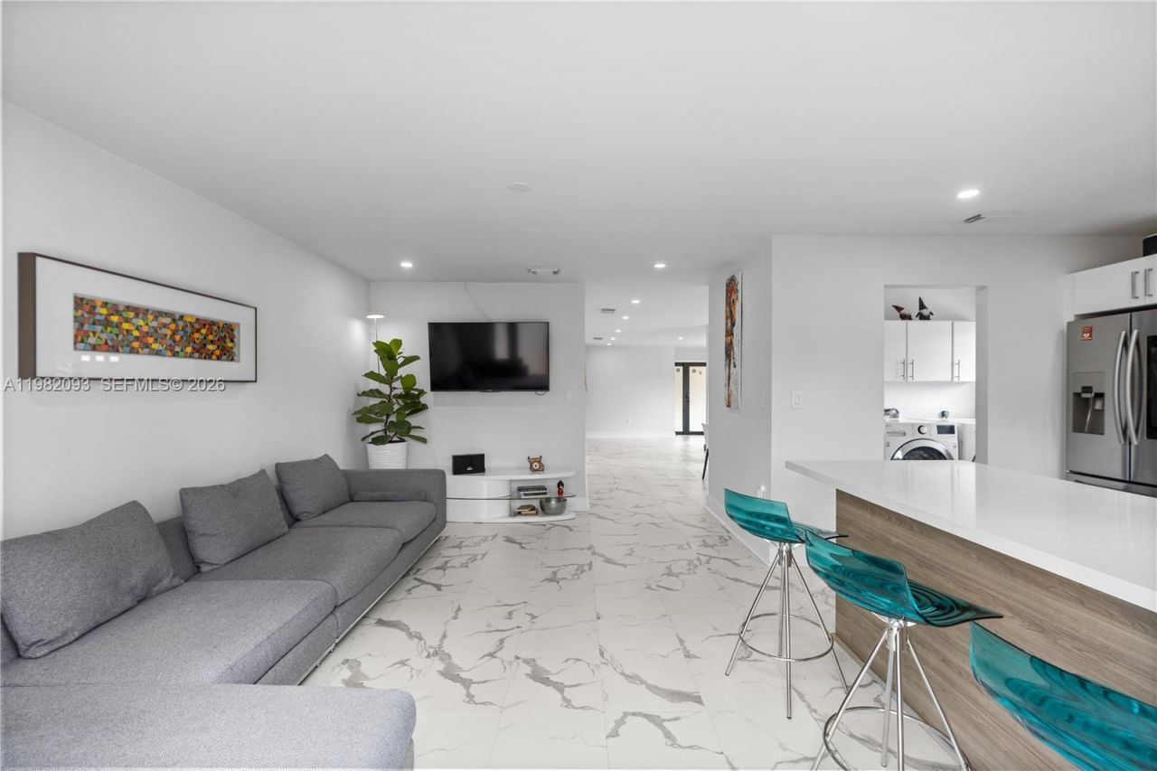 800 NW 133rd Ave, Miami, FL 33182 Photo