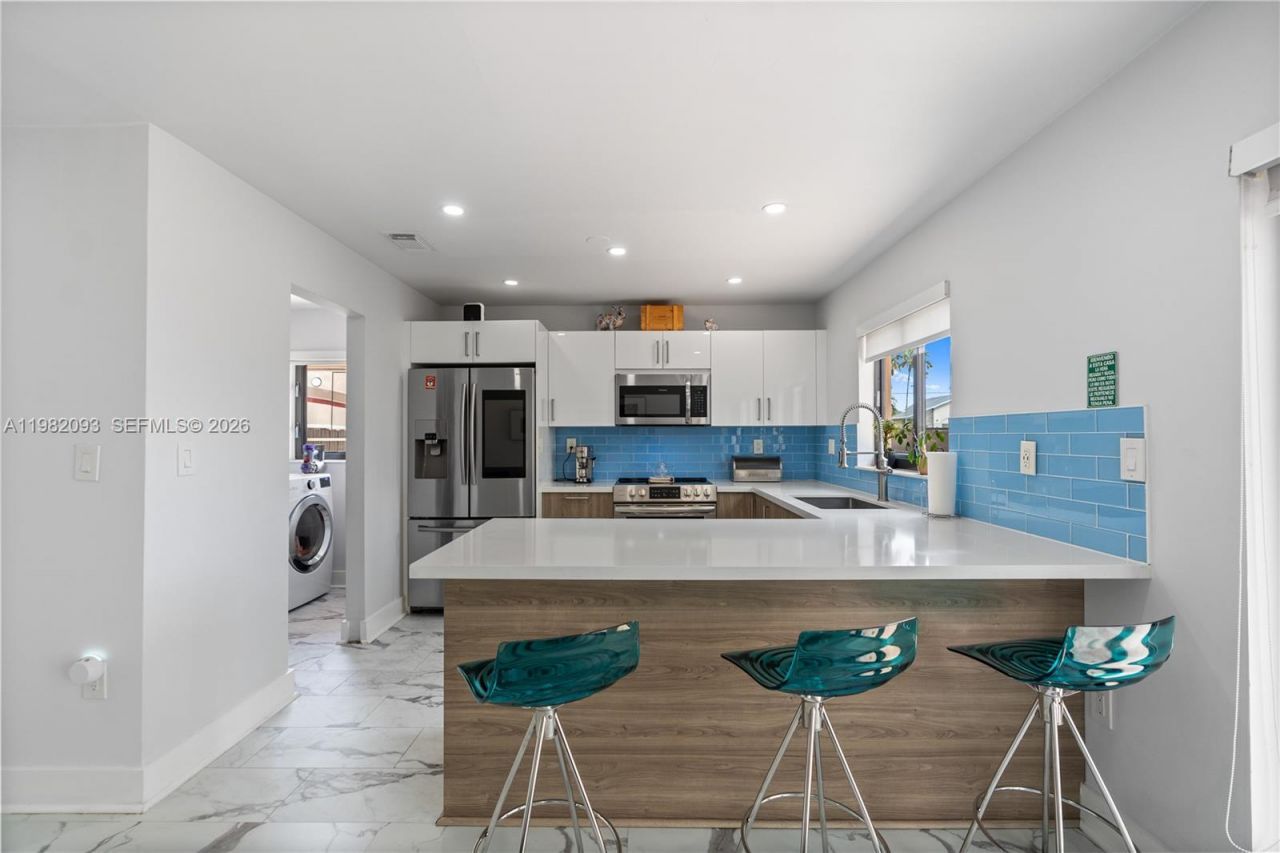 800 NW 133rd Ave, Miami, FL 33182 Photo