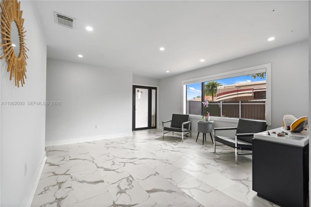 800 NW 133rd Ave , Miami, FL 33182 Photo