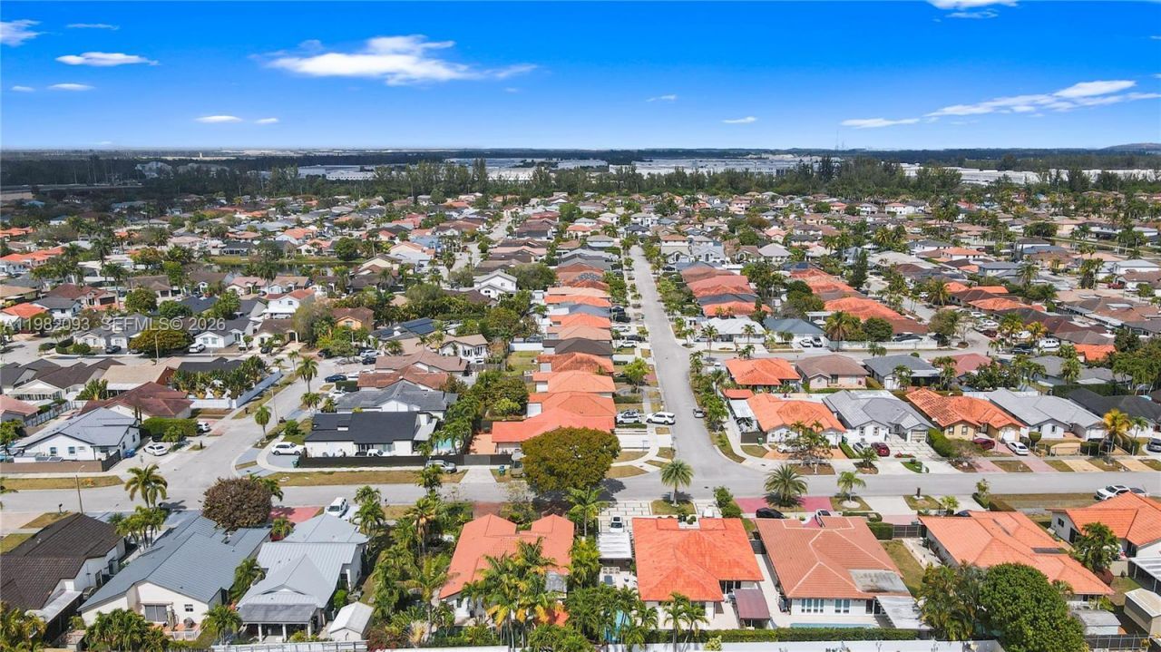 800 NW 133rd Ave, Miami, FL 33182 Photo
