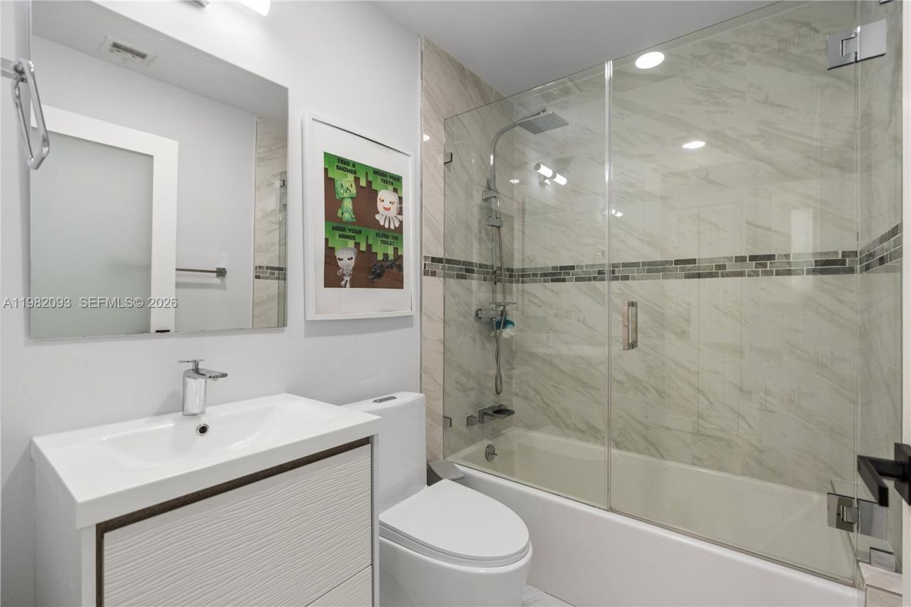 800 NW 133rd Ave, Miami, FL 33182 Photo