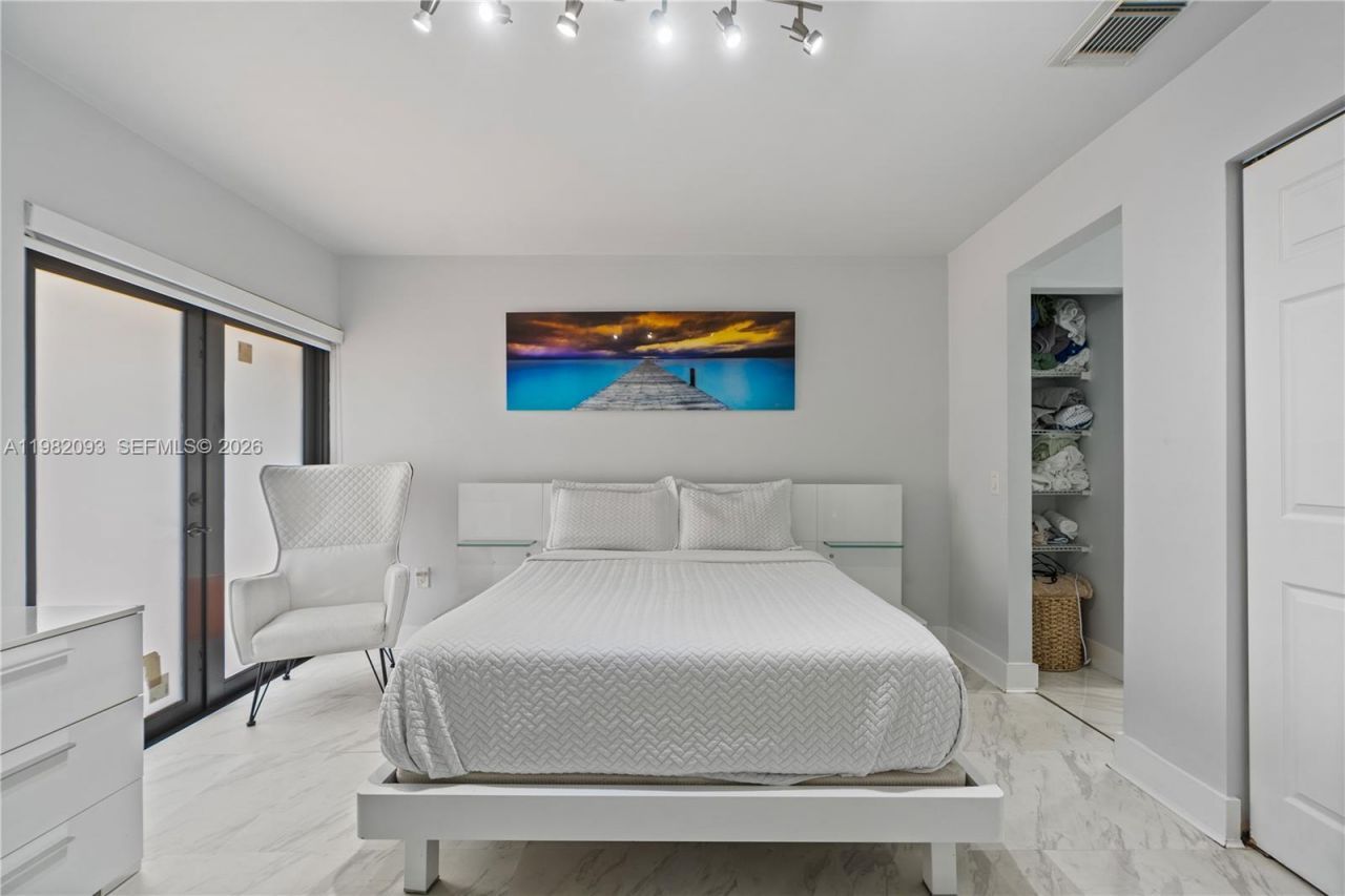 800 NW 133rd Ave , Miami, FL 33182 Photo