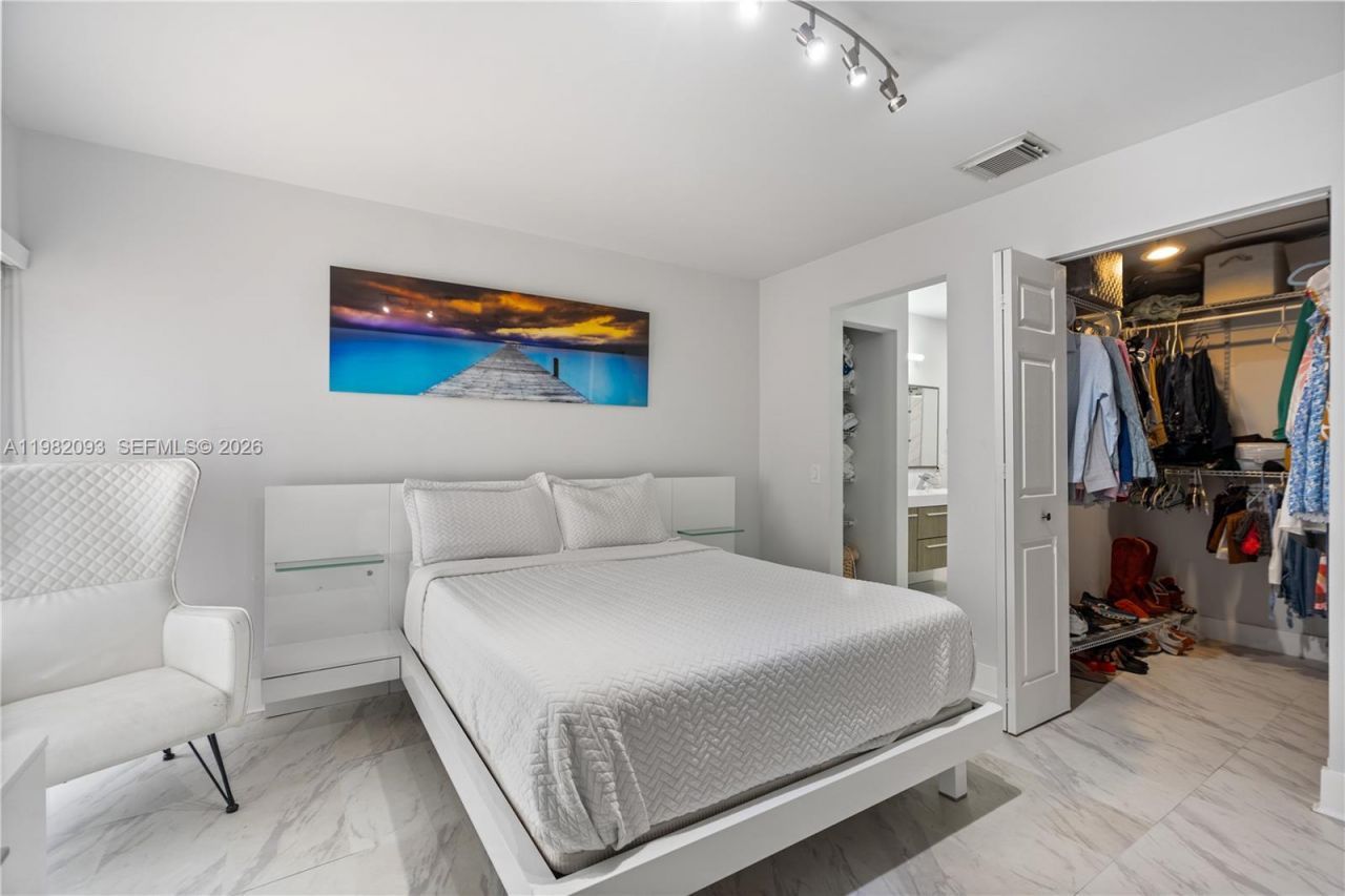 800 NW 133rd Ave , Miami, FL 33182 Photo