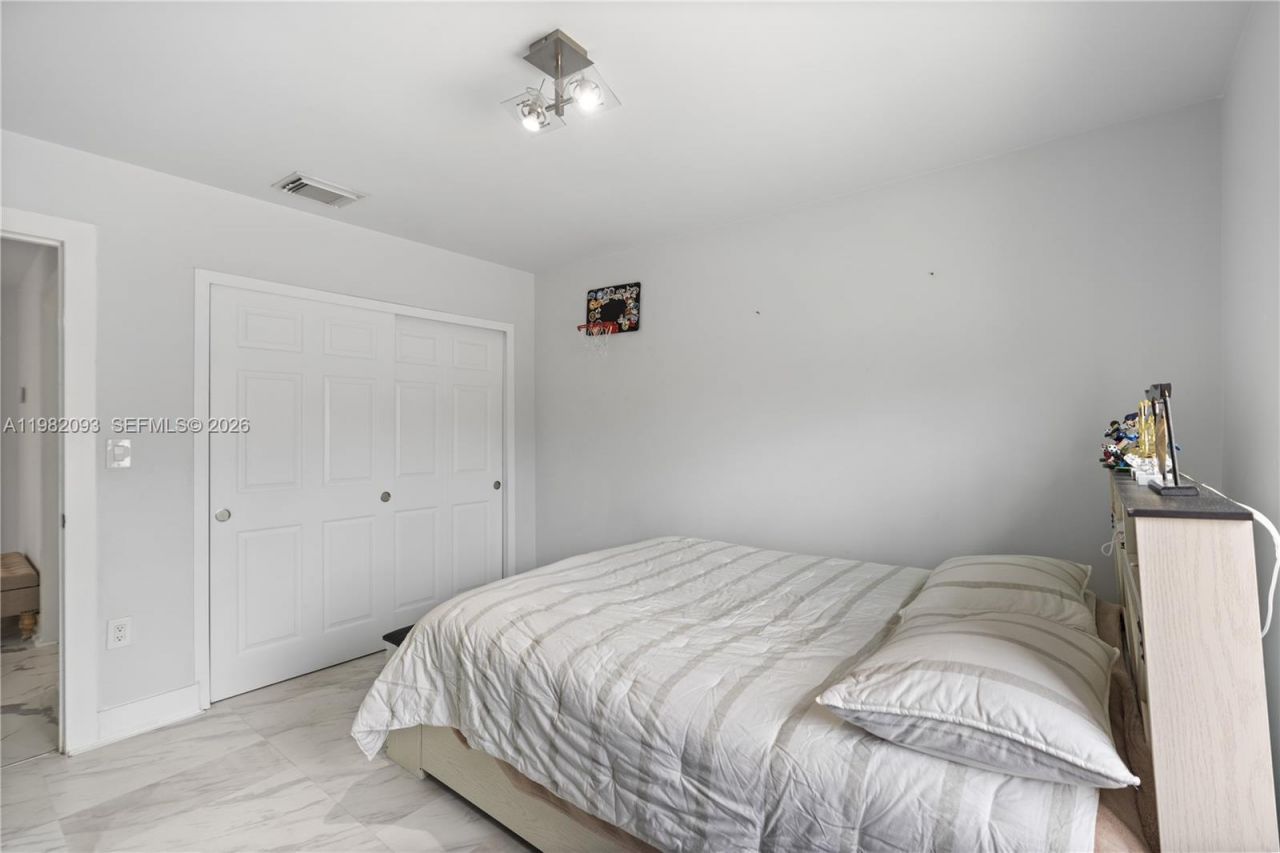 800 NW 133rd Ave, Miami, FL 33182 Photo