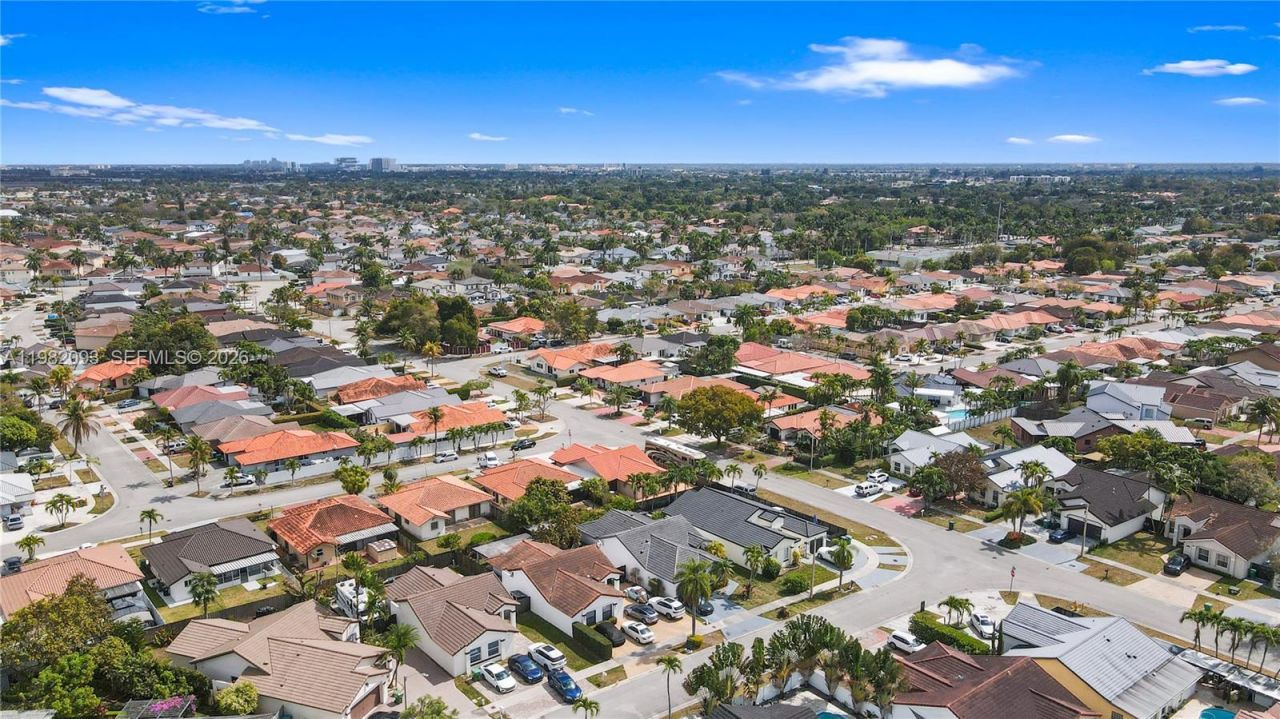 800 NW 133rd Ave , Miami, FL 33182 Photo