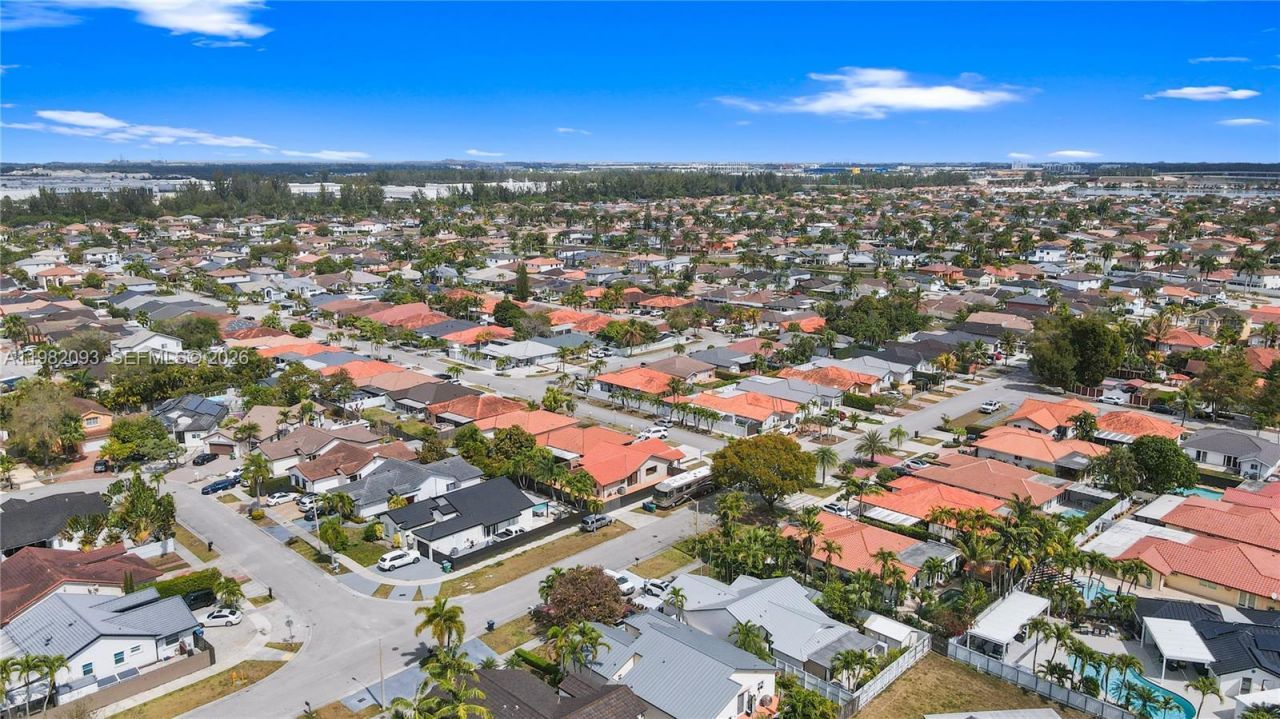 800 NW 133rd Ave , Miami, FL 33182 Photo