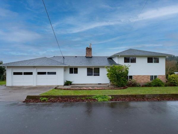 38072 Scravel Hill Road NE, Albany, OR 97322