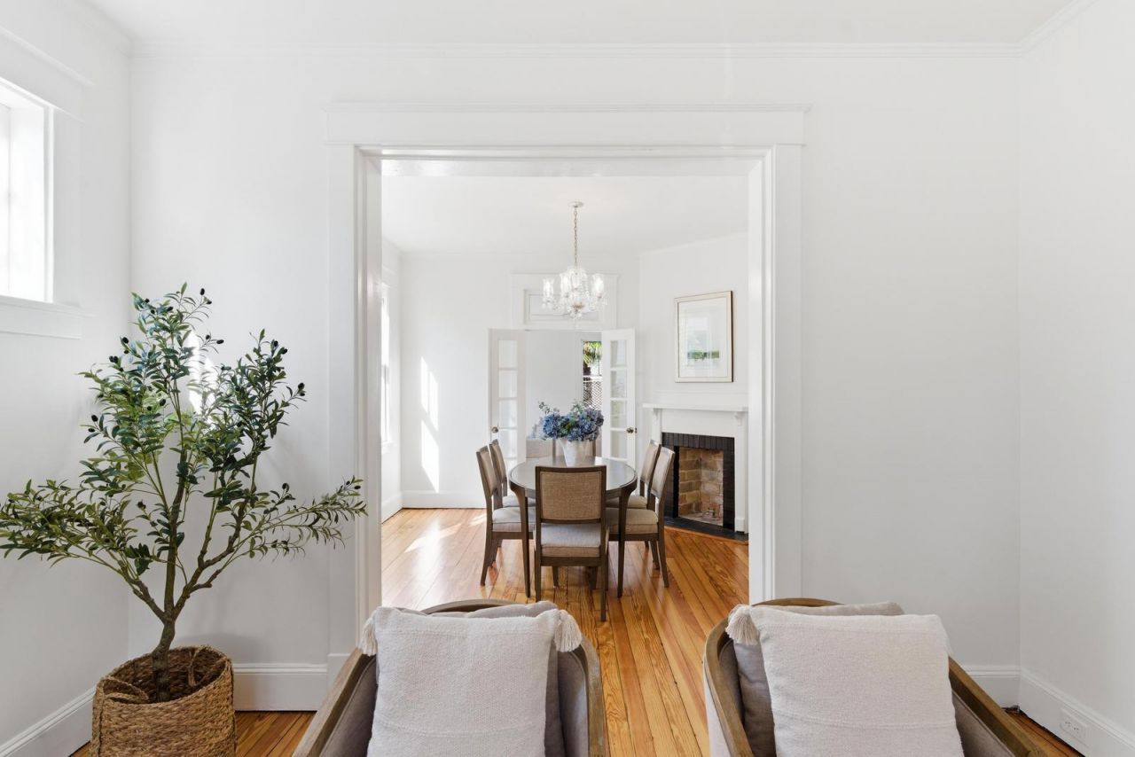 30 Gibbes Street Photo 10