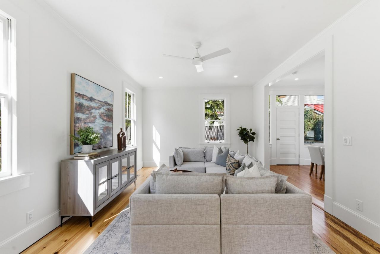 30 Gibbes Street Photo 12