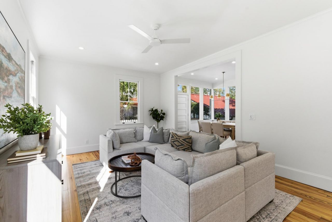 30 Gibbes Street Photo 13