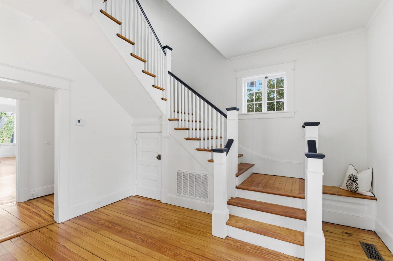 30 Gibbes Street Photo 24