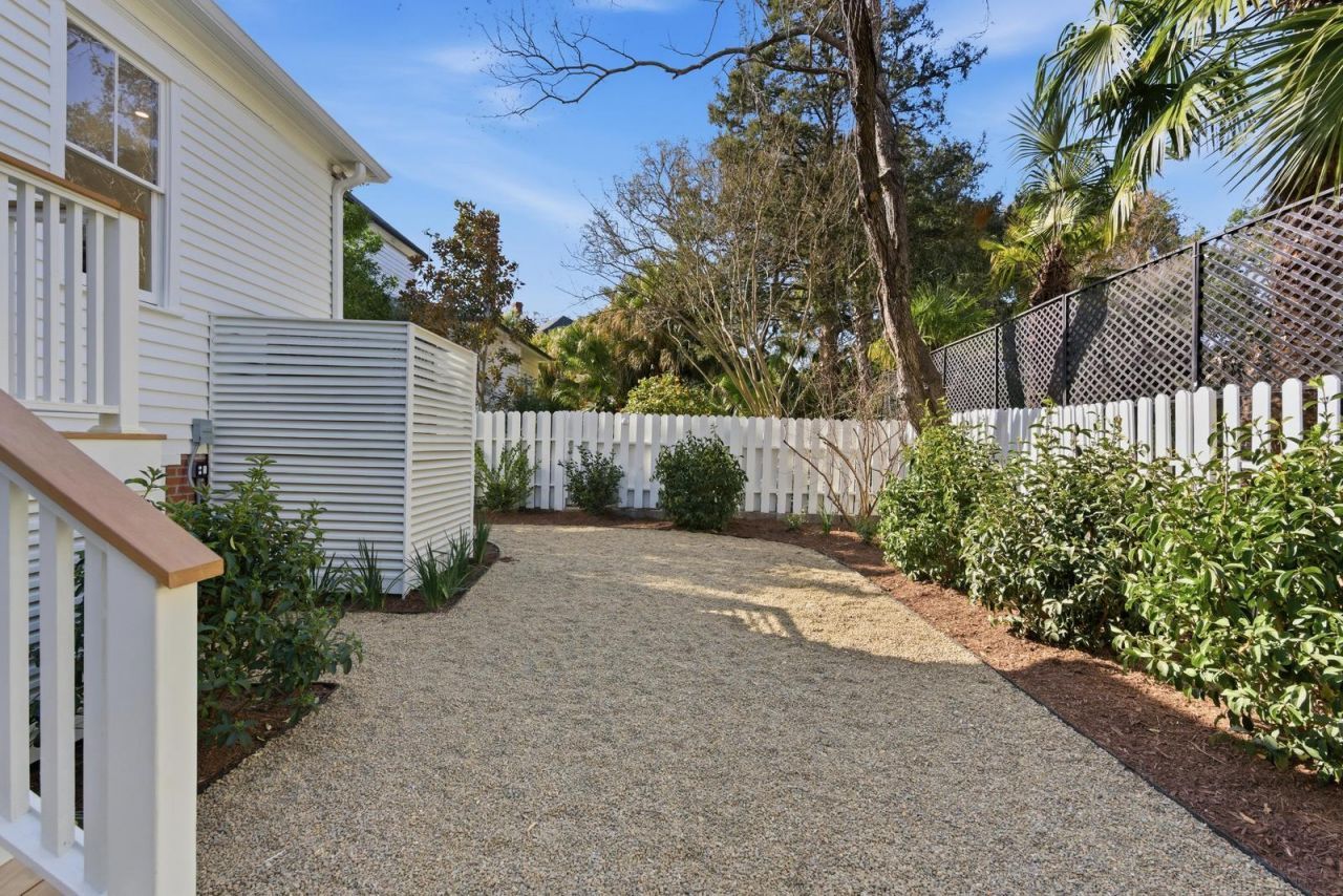 30 Gibbes Street Photo 48