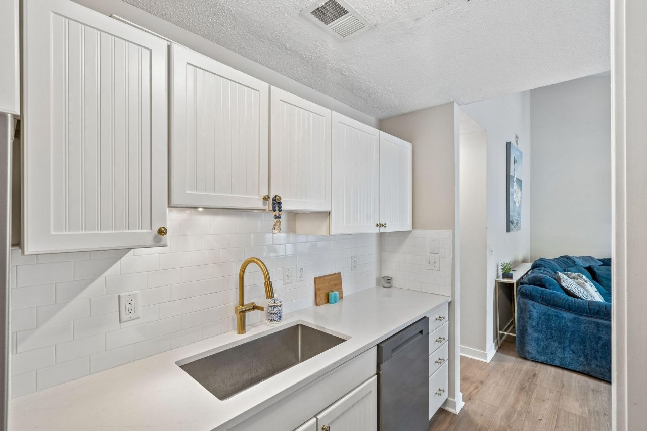 348 Sandpiper Photo 18