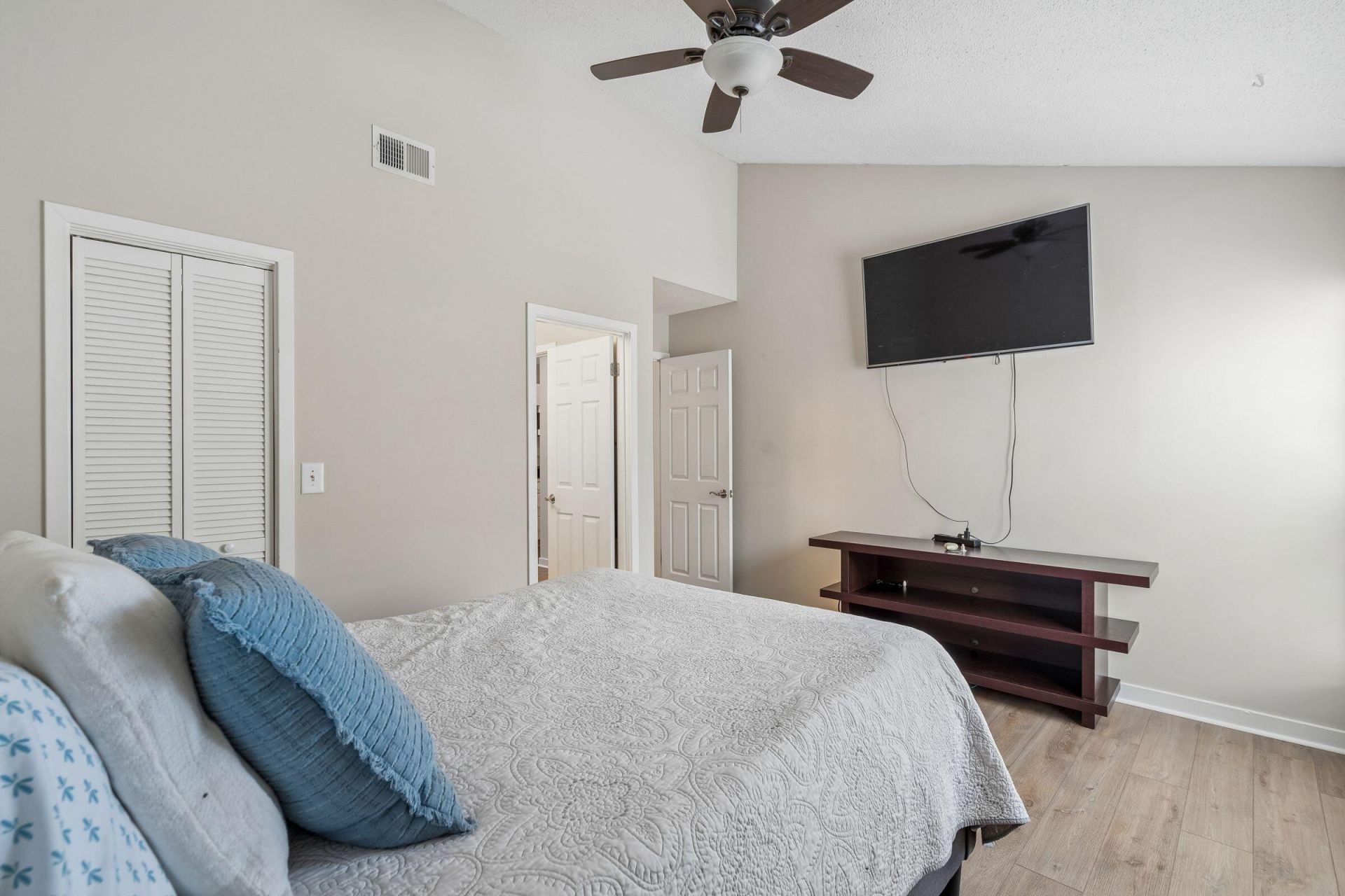 348 Sandpiper Photo 27