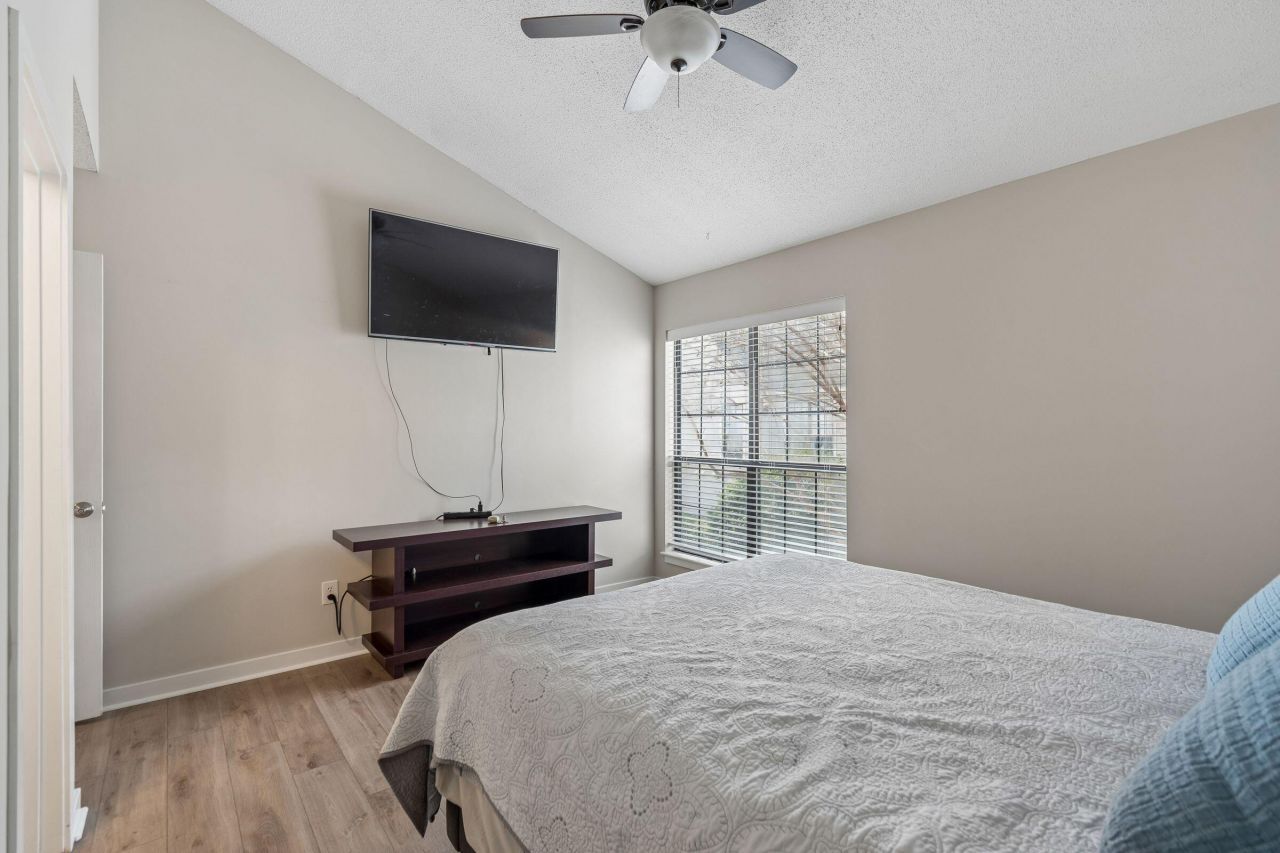 348 Sandpiper Photo 27