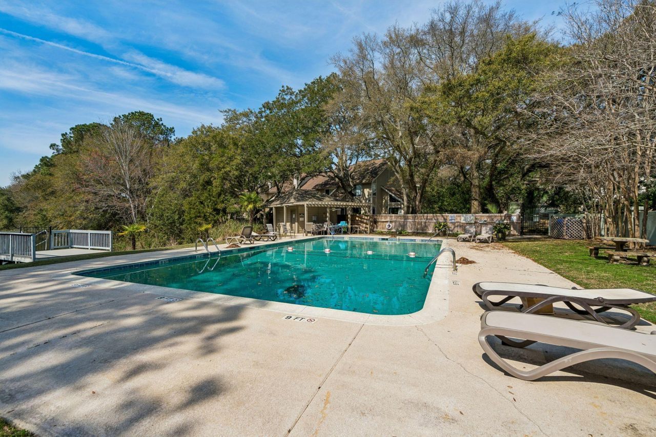 348 Sandpiper Photo 37