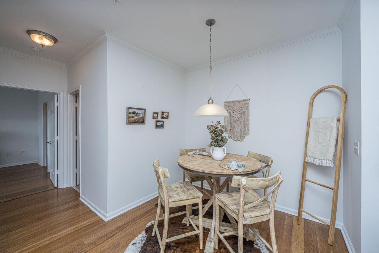 45 Sycamore Avenue Photo 8