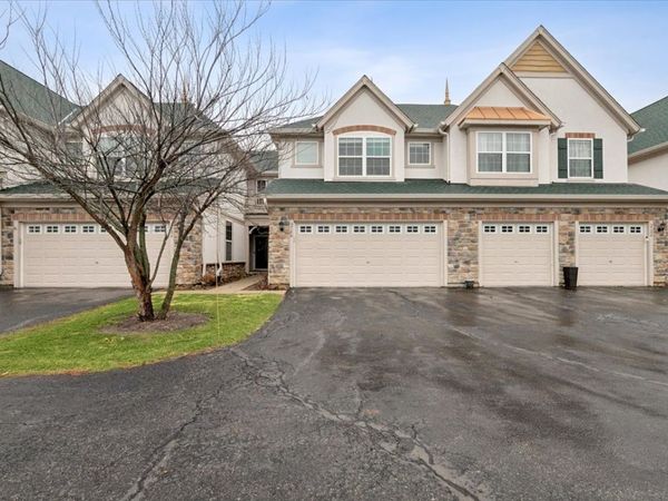 2190 Shadow Creek Court , Vernon Hills, IL 60061