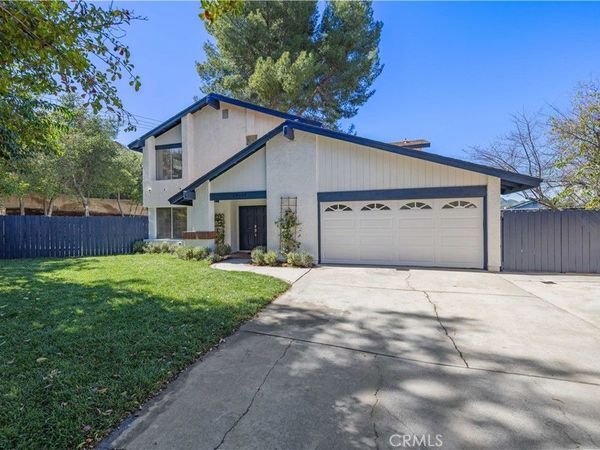 24603 Little Oak, Newhall, CA 91321