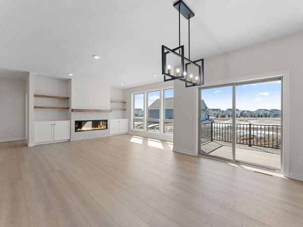 17779 Ellsworth Drive, Lakeville, MN 55044