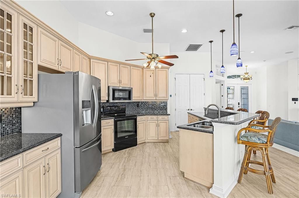 4103 SW 28th Ave, Cape Coral, FL 33914 Photo