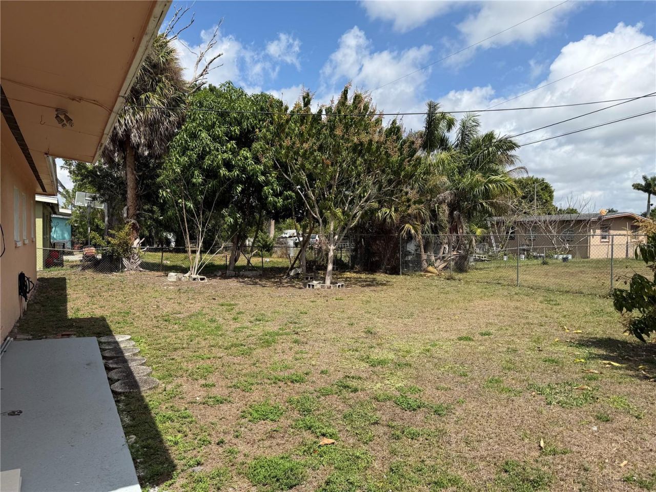 32 Roanoke Drive , Fort Myers, FL 33905 Photo