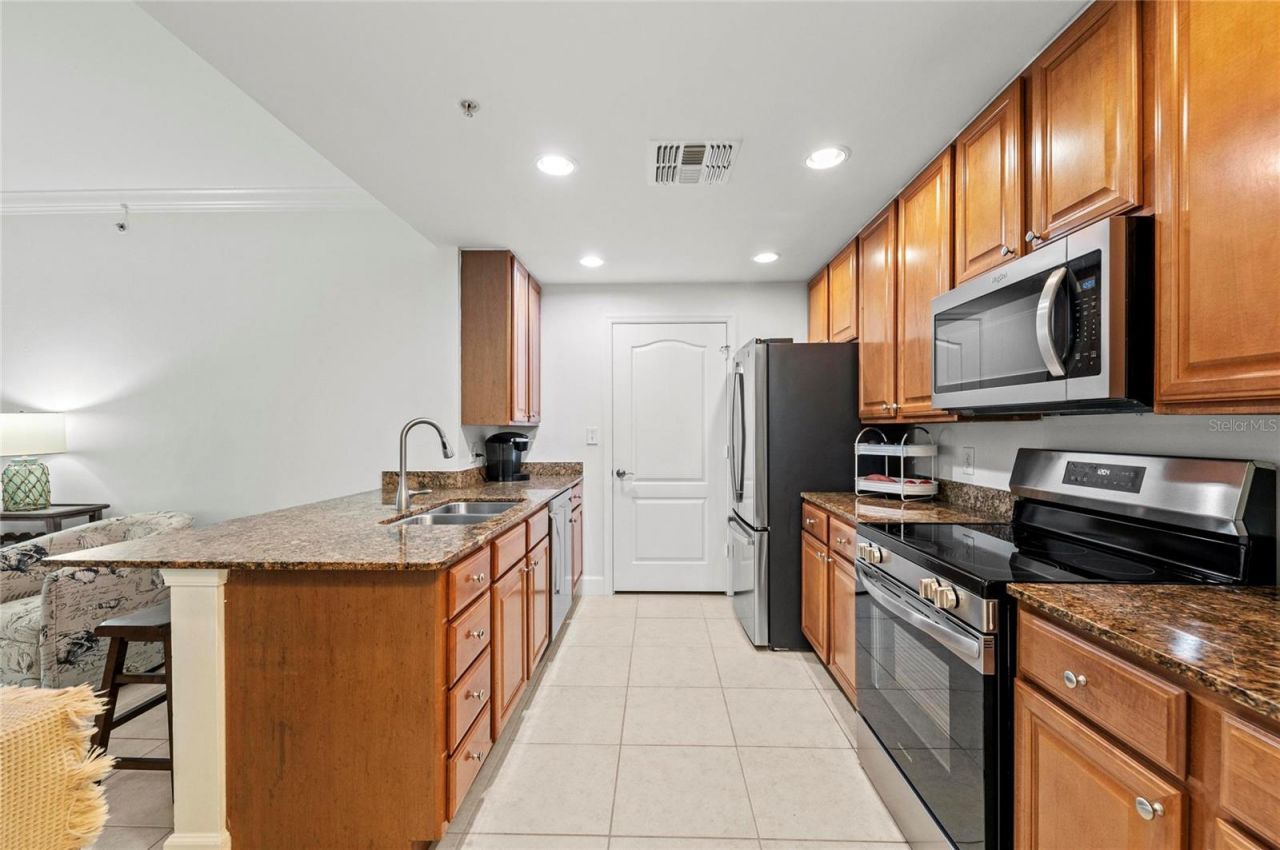 808 3rd Avenue W, Unit 311, Bradenton, FL 34205 Photo