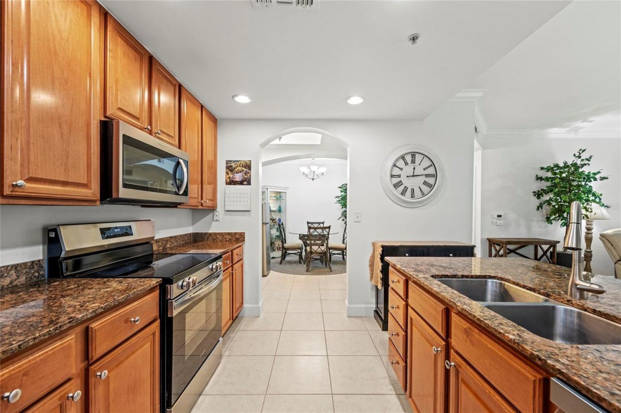 808 3rd Avenue W, Unit 311, Bradenton, FL 34205 Photo