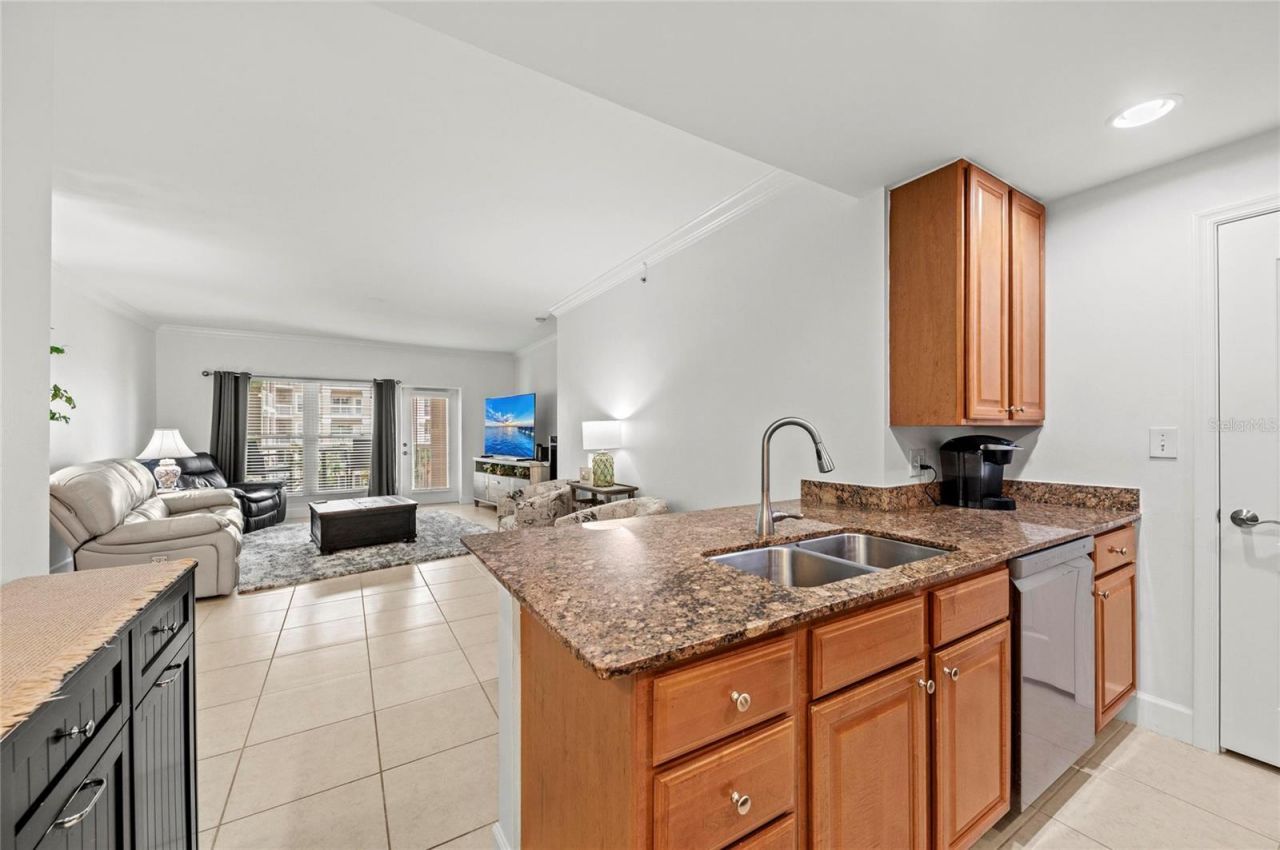 808 3rd Avenue W, Unit 311, Bradenton, FL 34205 Photo