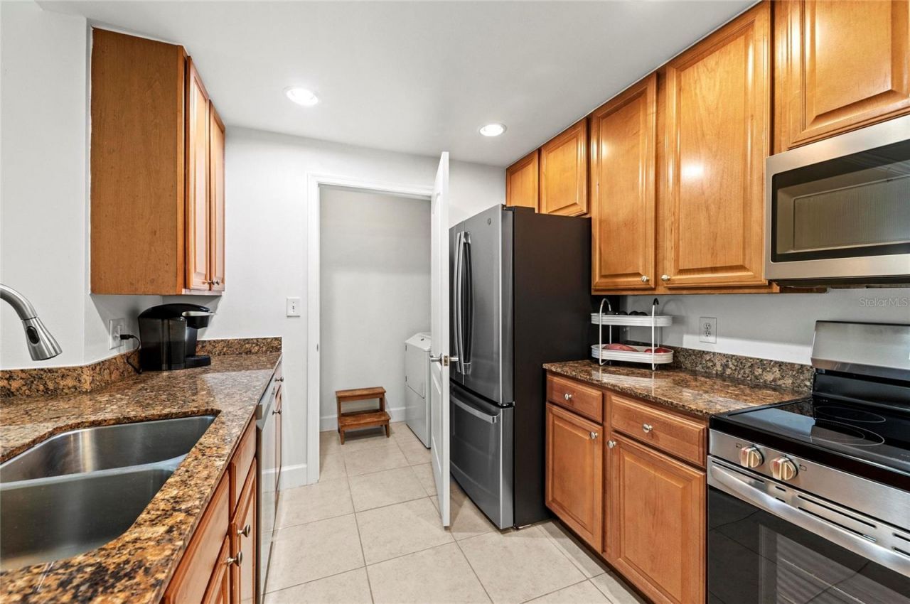 808 3rd Avenue W, Unit 311, Bradenton, FL 34205 Photo