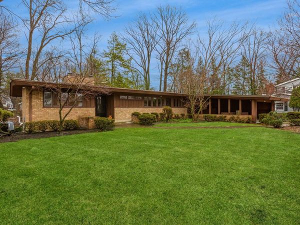 1301 Lewis Avenue, St. Joseph, MI 49085