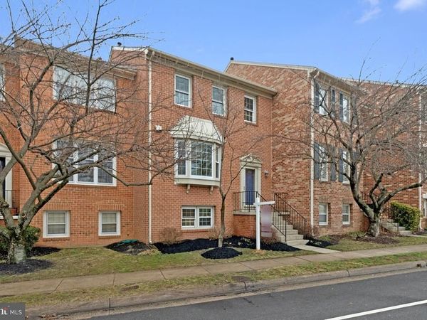 10106 BUSHMAN DRIVE, OAKTON, VA 22124